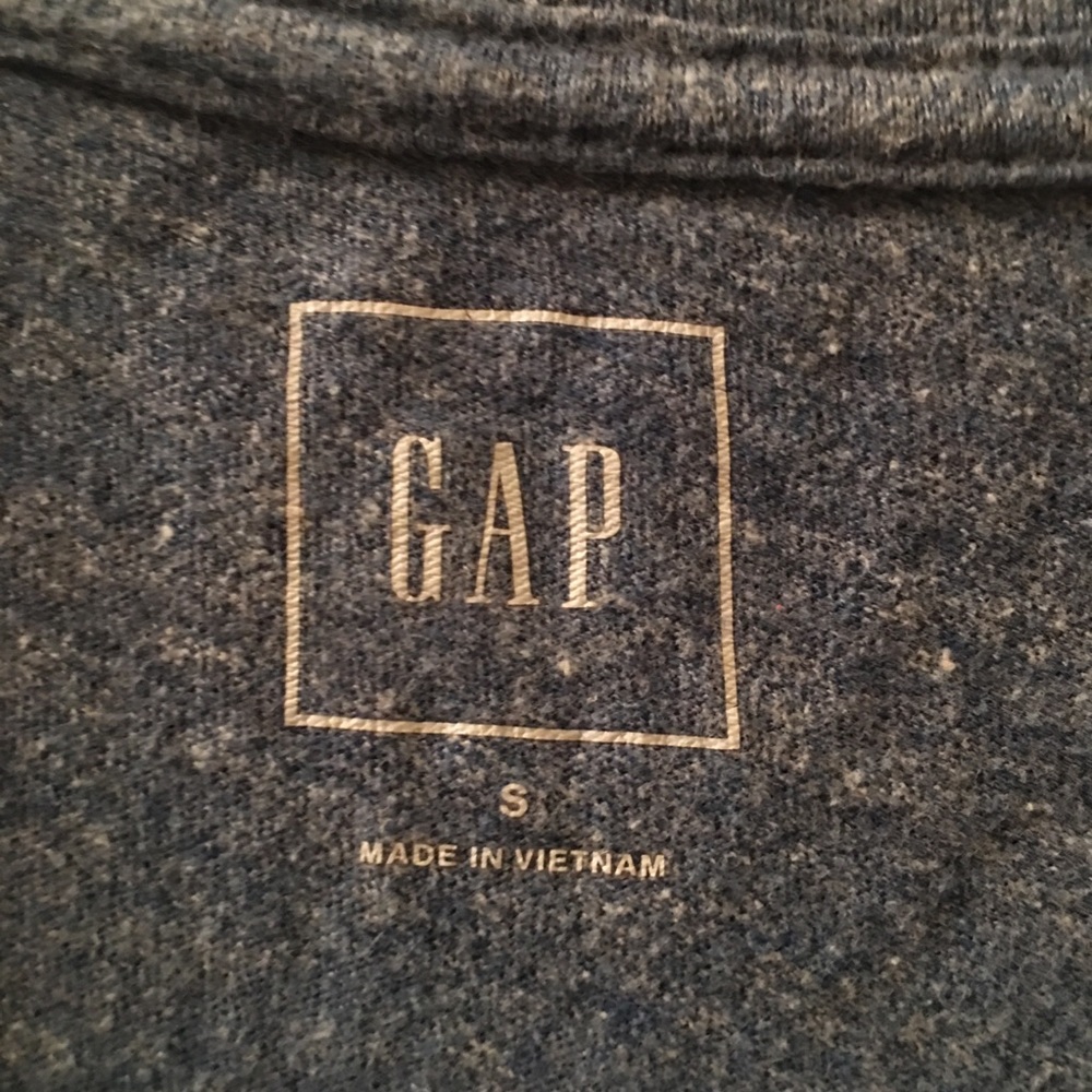 Gap Muscle Tank - Picture 4 of 4